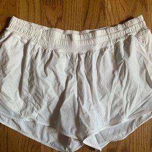 LULULEMON HOTTY HOT SHORTS - WHITE - SIZE 12